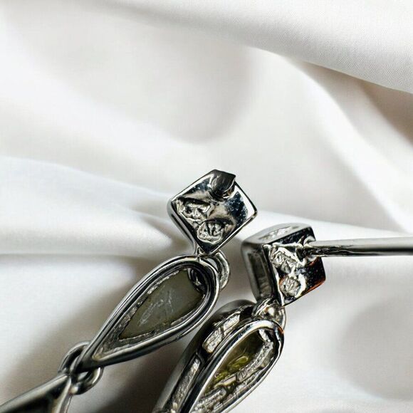 VINTAGE- 10K Gold -Mother of Pearl & Diamond Earrings- Dangle Earrings- 3.5g - Picture 10 of 16